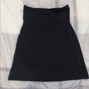 Spanxs black skirt slip